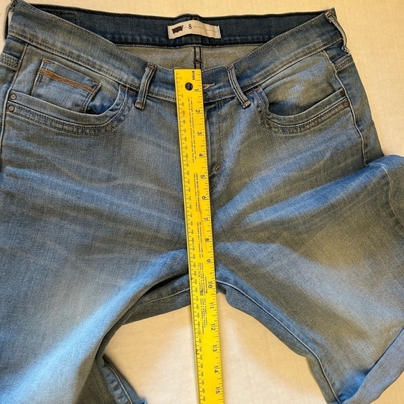 Levi’s Bermuda women’s light wash denim jean flap pocket shorts Sz-8. L6 - Picture 7 of 8